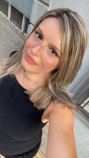 Yasemin Y.