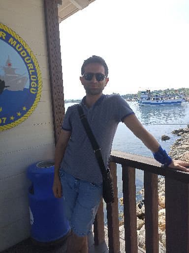 Mustafa Y.