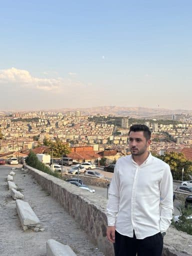 Sadık Y.